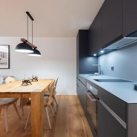 New! Cozy, With A Stunning View דירה